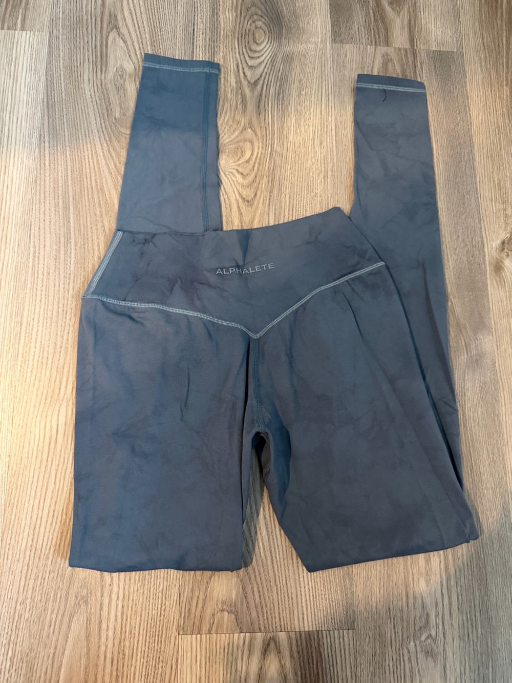 Alphalete Navy High-Waist Performance Leggings
